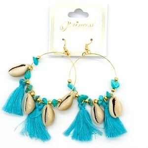 Earrings BOHO tassels in turquoise w/shells!